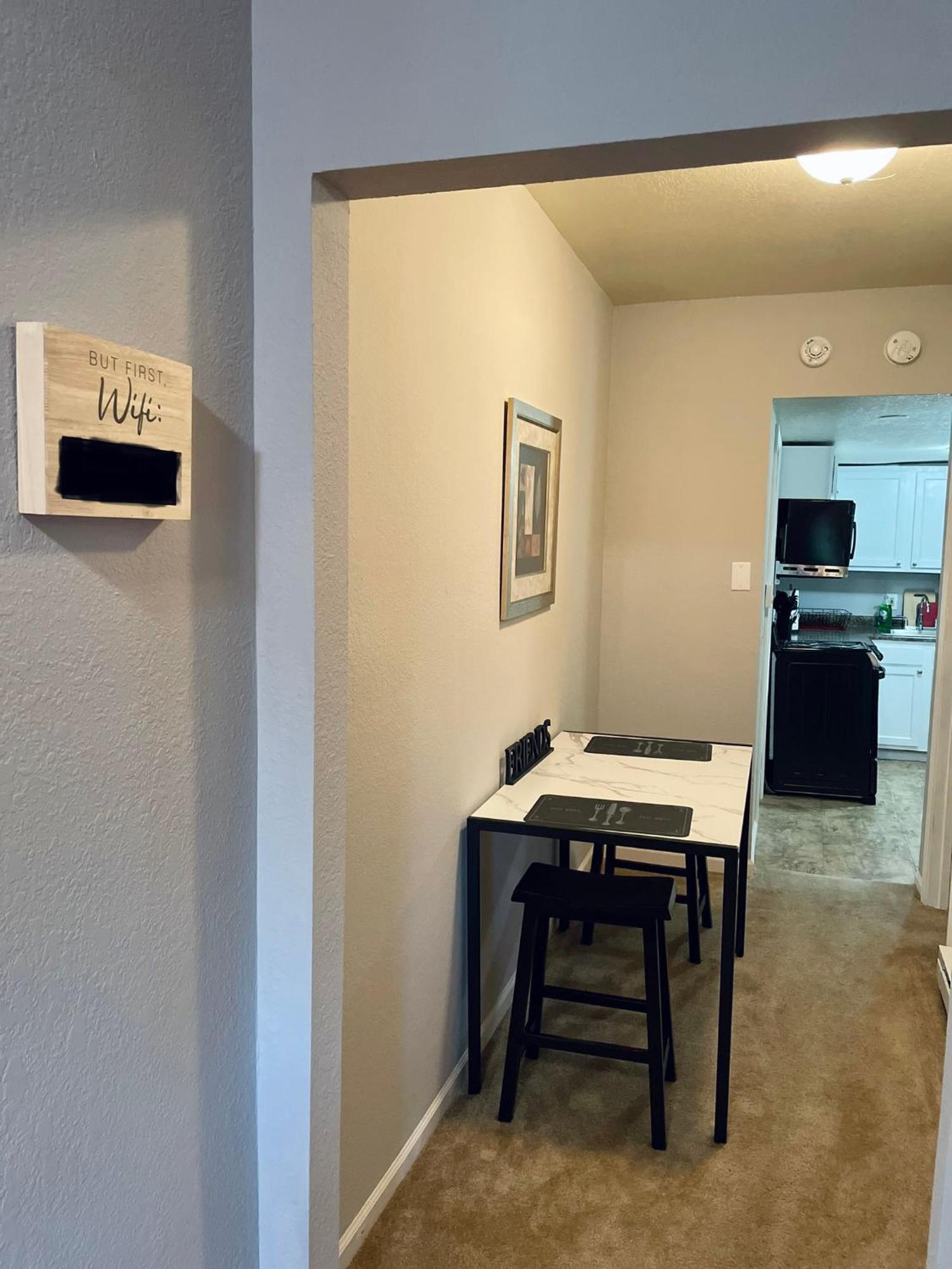 Cozy 1 Bed ~ Close To Soaring Eagle And Downtown 마운트프레젠트 외부 사진